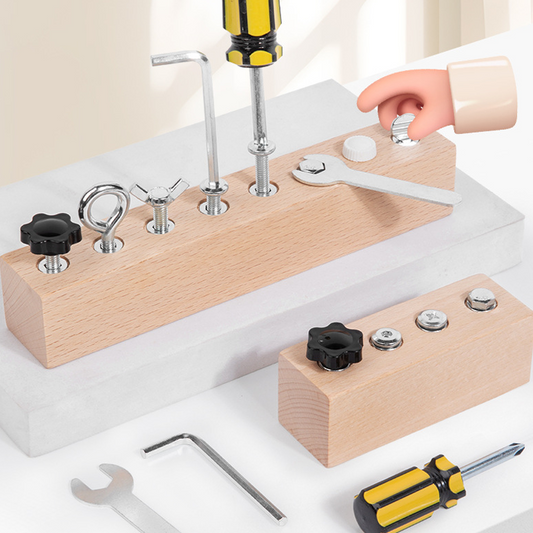 Houten Montessori Schroefbord met Schroevendraaier