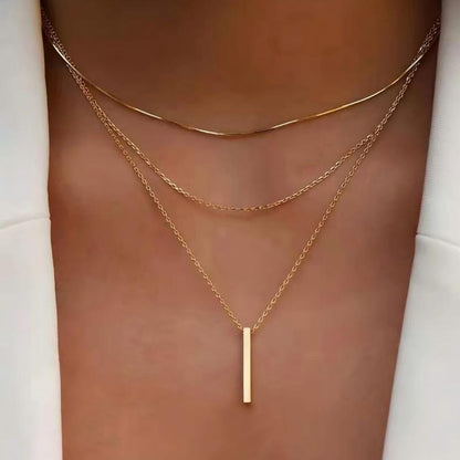 Elegante meerlaagse ketting met een sierlijke hanger
