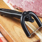 🥩 NU 50% KORTING! Handmatige vetmes voor rund- en varkensvlees – U-vormige meshouder, roestvrijstalen messen en ergonomische handgreep – ideaal voor barbecueën, het bereiden van maaltijden en koken voor grote groepen