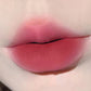 💋 1+1 GRATIS – Matte Lipgloss met Langhoudende Finish | Soepel & Gelijkmatig Aan te Brengen | Mooie Matte Look | Kleuren naar Keuze